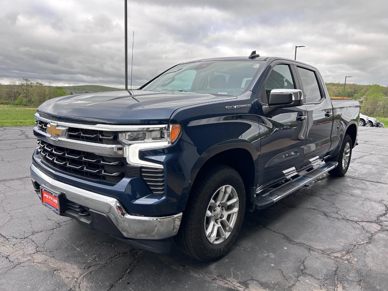 2023 Northsky Blue Metallic Chevrolet Silverado 1500 LT 4X4 Truck