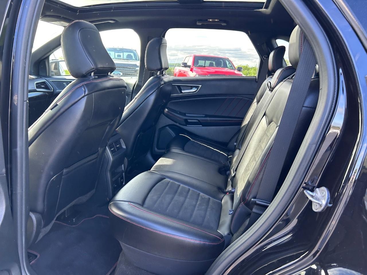 2023 Agate Black Metallic Ford Edge ST Line AWD SUV