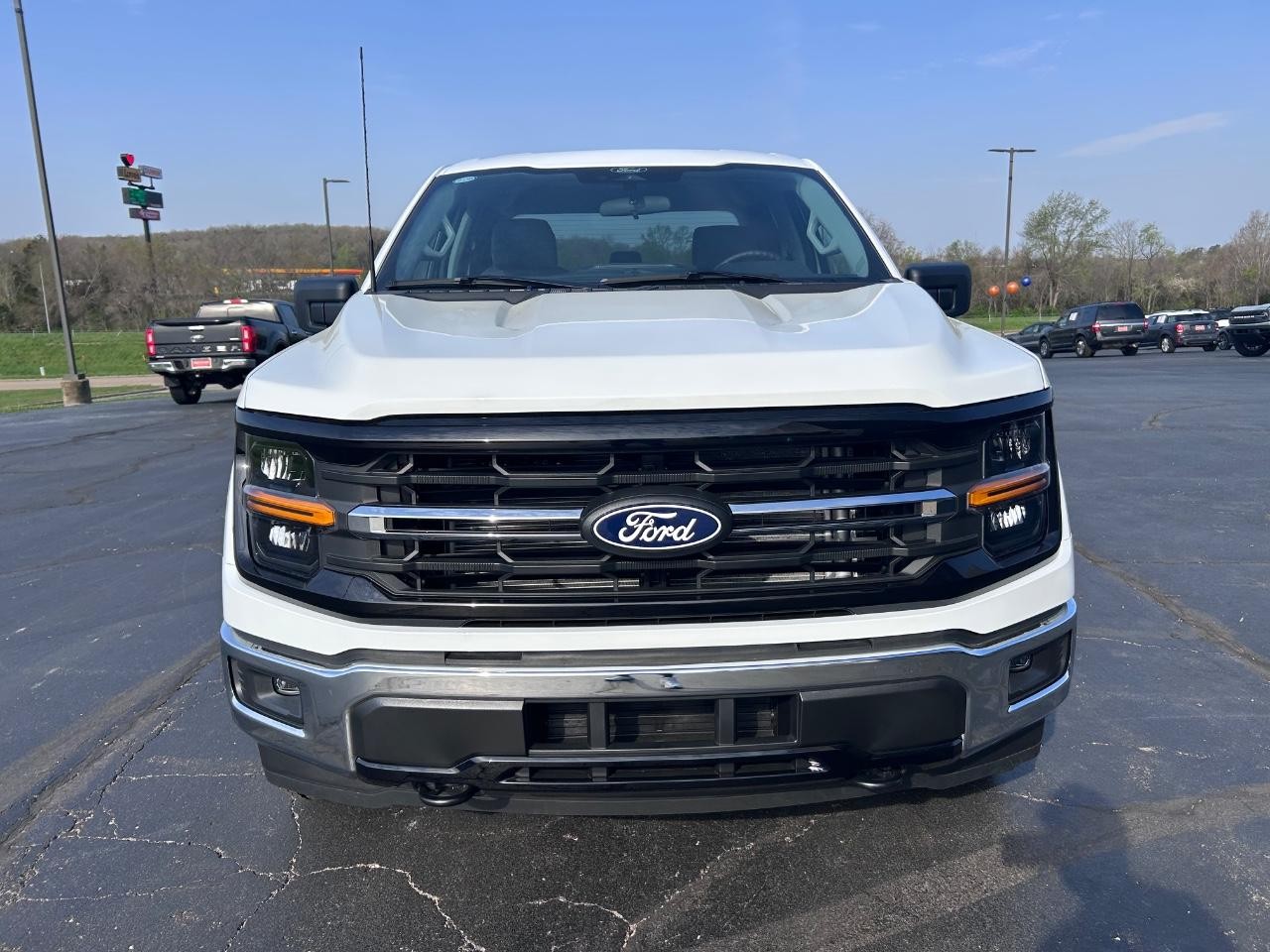 2025 Oxford White Ford F-150 XLT 4X4 Truck