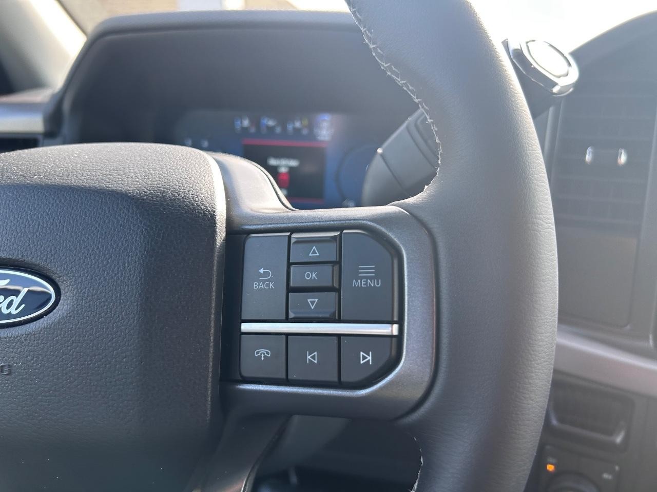 2025 Oxford White Ford F-150 XLT 4X4 Truck