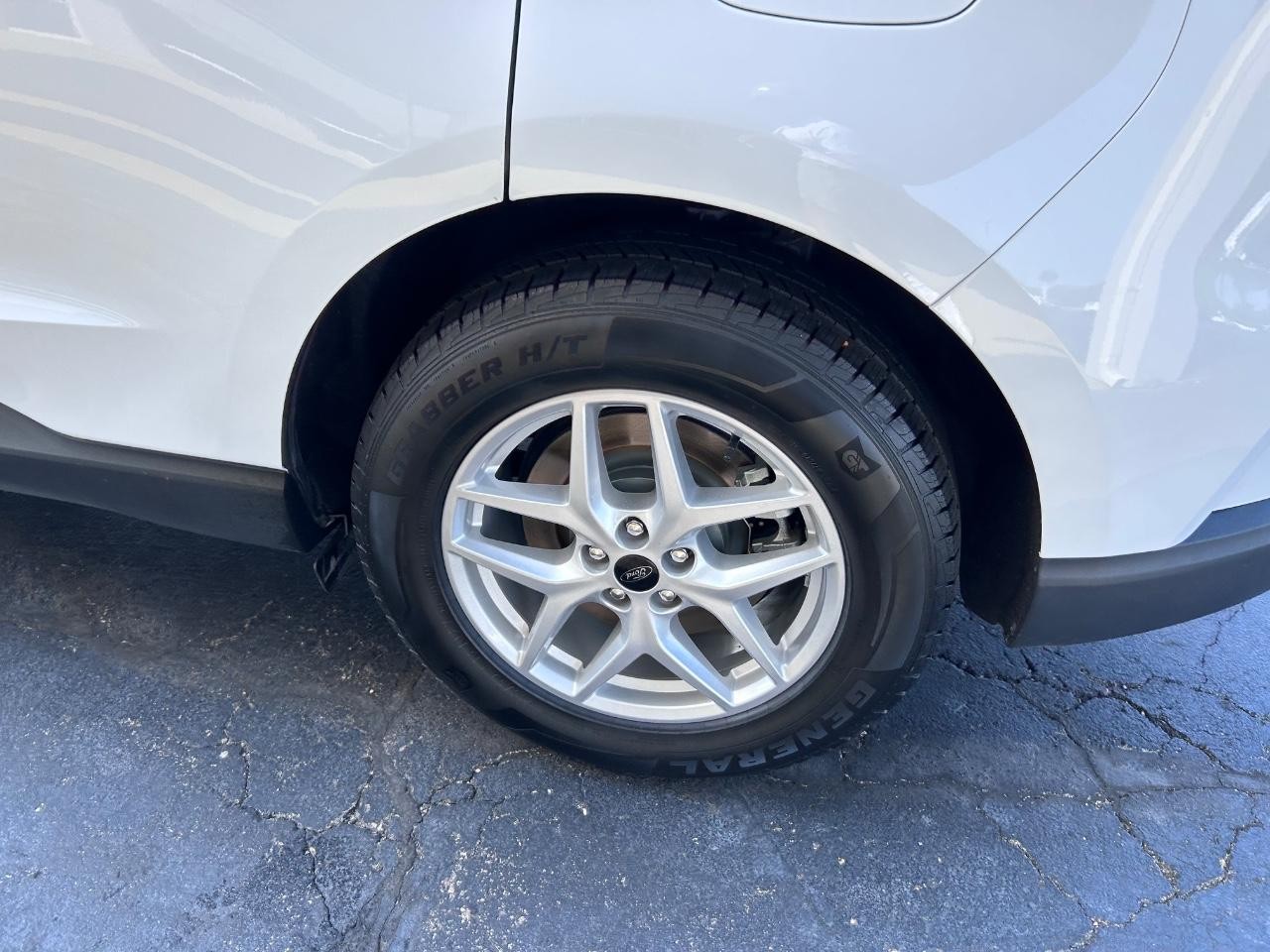 2023 Oxford White Ford Edge ST Line AWD SUV