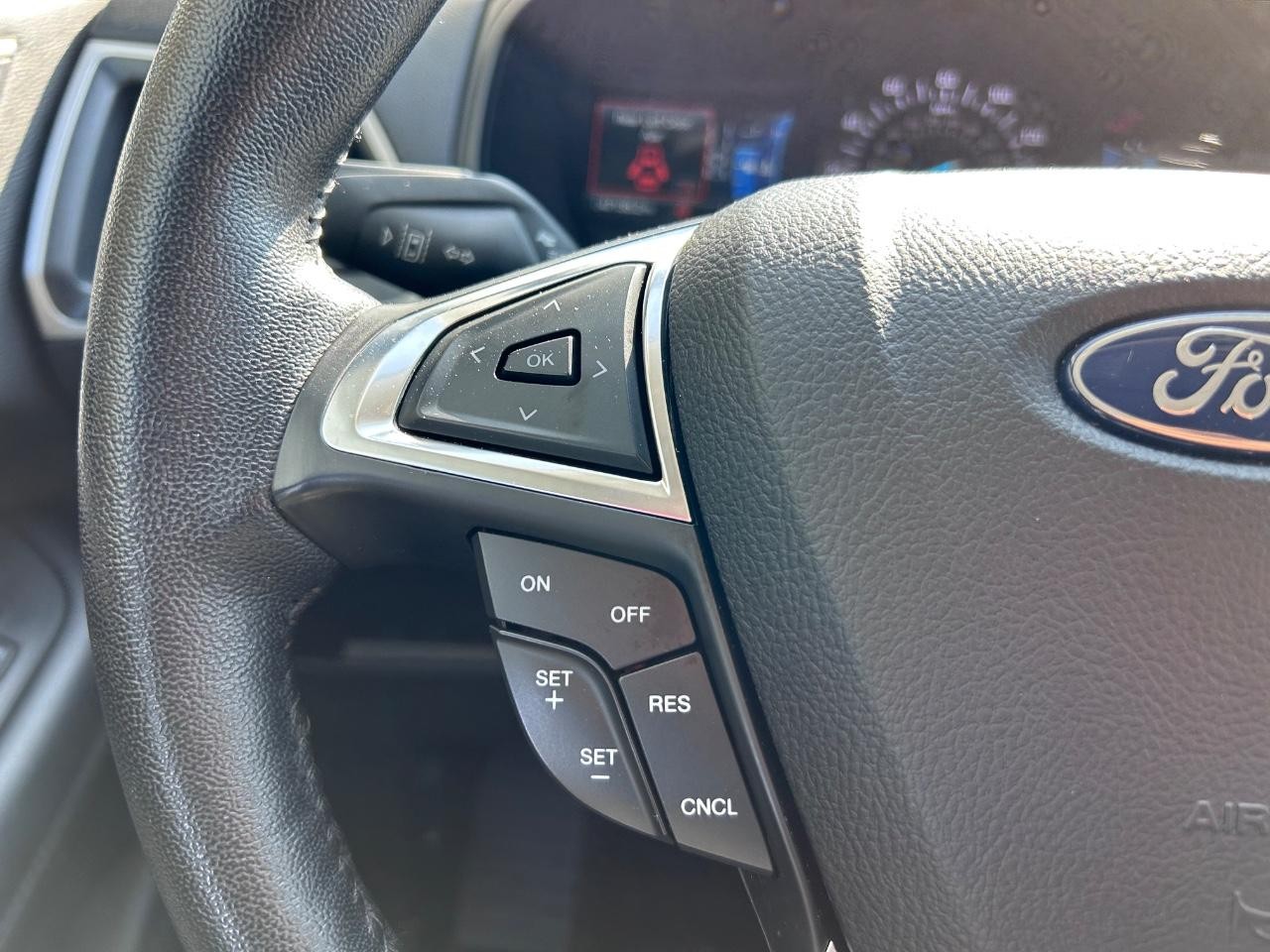 2023 Oxford White Ford Edge ST Line AWD SUV