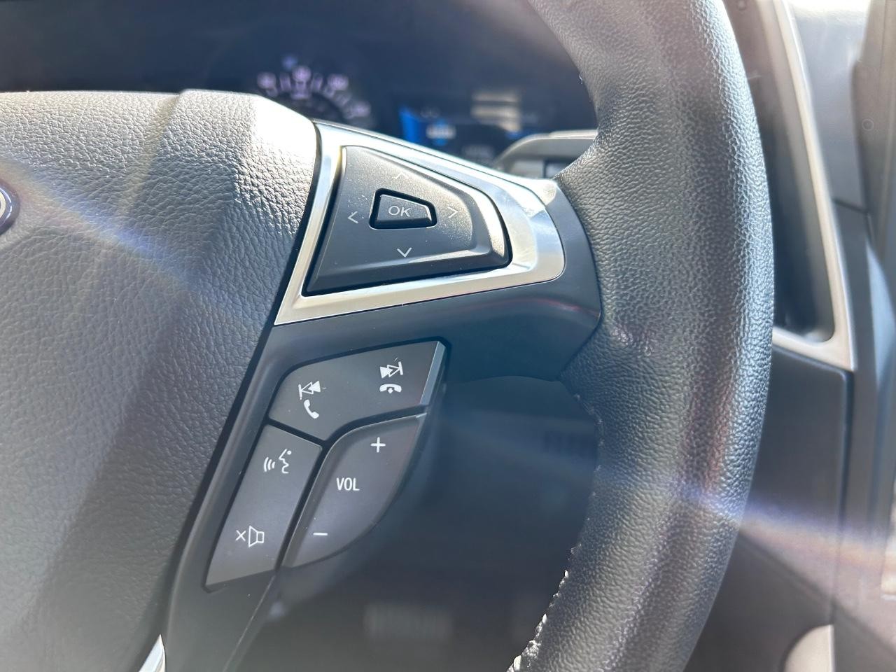 2023 Oxford White Ford Edge ST Line AWD SUV
