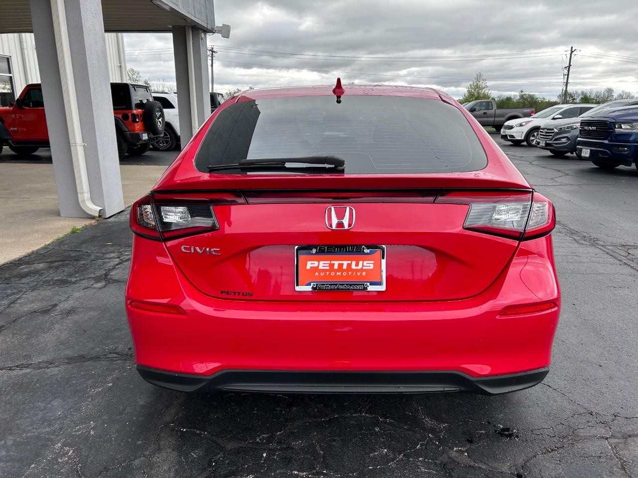 2022 Rallye Red Honda Civic Hatchback EX-L FWD Sedan