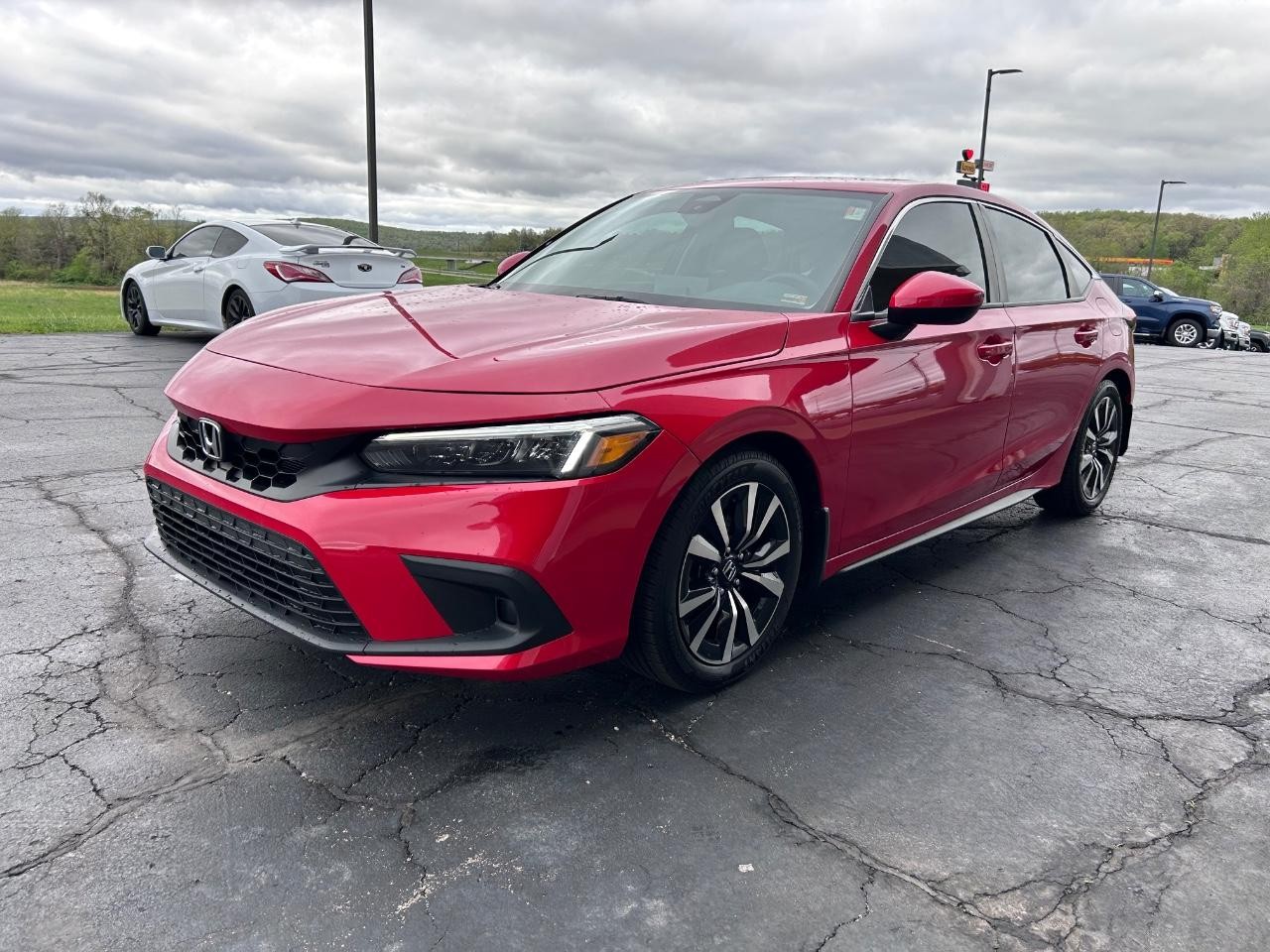 2022 Rallye Red Honda Civic Hatchback EX-L FWD Sedan