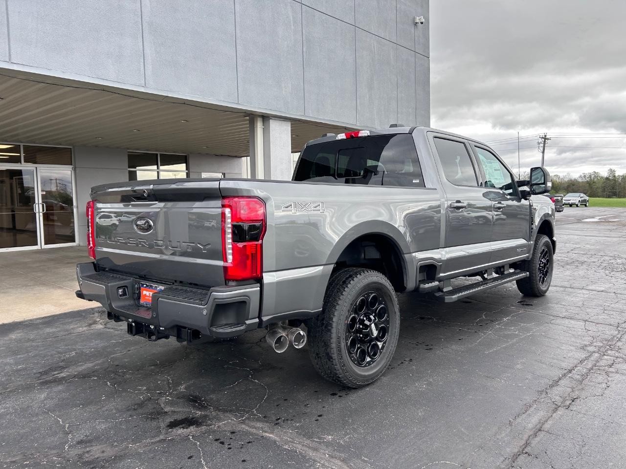 2025 Carbonized Gray Metallic Ford Super Duty F-250 SRW 4X4 Truck
