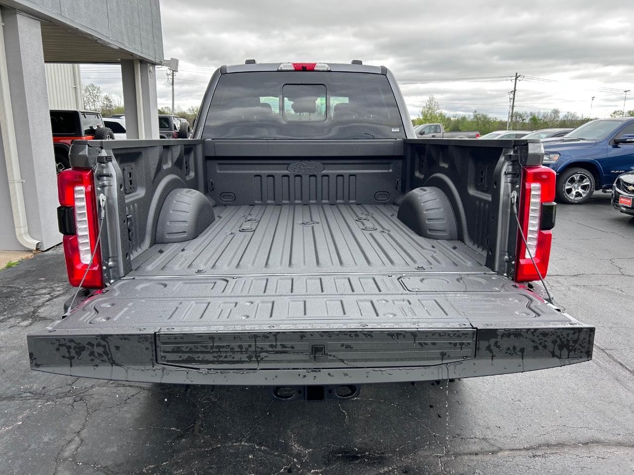 2025 Carbonized Gray Metallic Ford Super Duty F-250 SRW 4X4 Truck