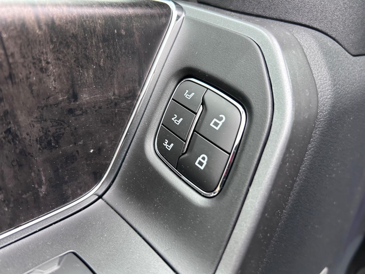 2025 Carbonized Gray Metallic Ford Super Duty F-250 SRW 4X4 Truck