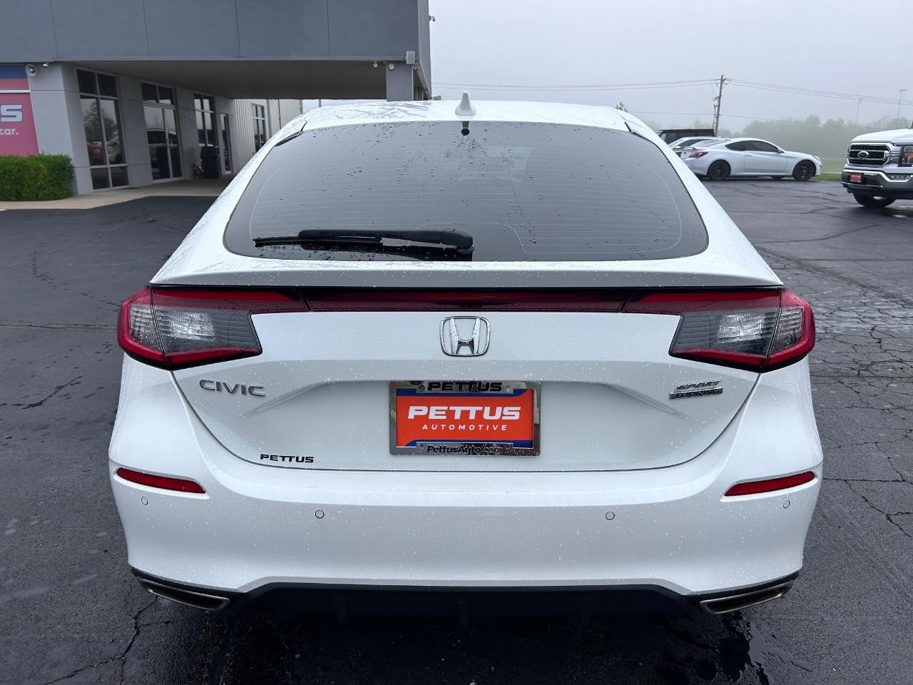 2022 Platinum White Pearl Honda Civic Hatchback Sport Touring FWD Sedan
