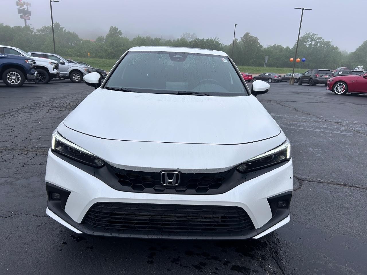 2022 Platinum White Pearl Honda Civic Hatchback Sport Touring FWD Sedan