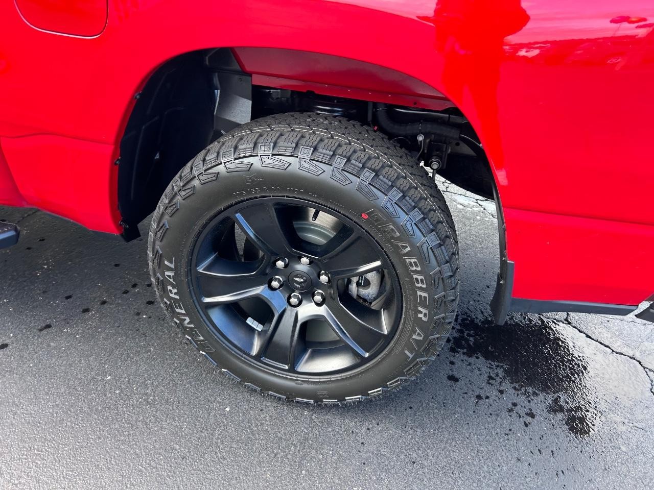 2022 Flame Red Clearcoat Ram 1500 Big Horn/Lone Star 4X4 Truck