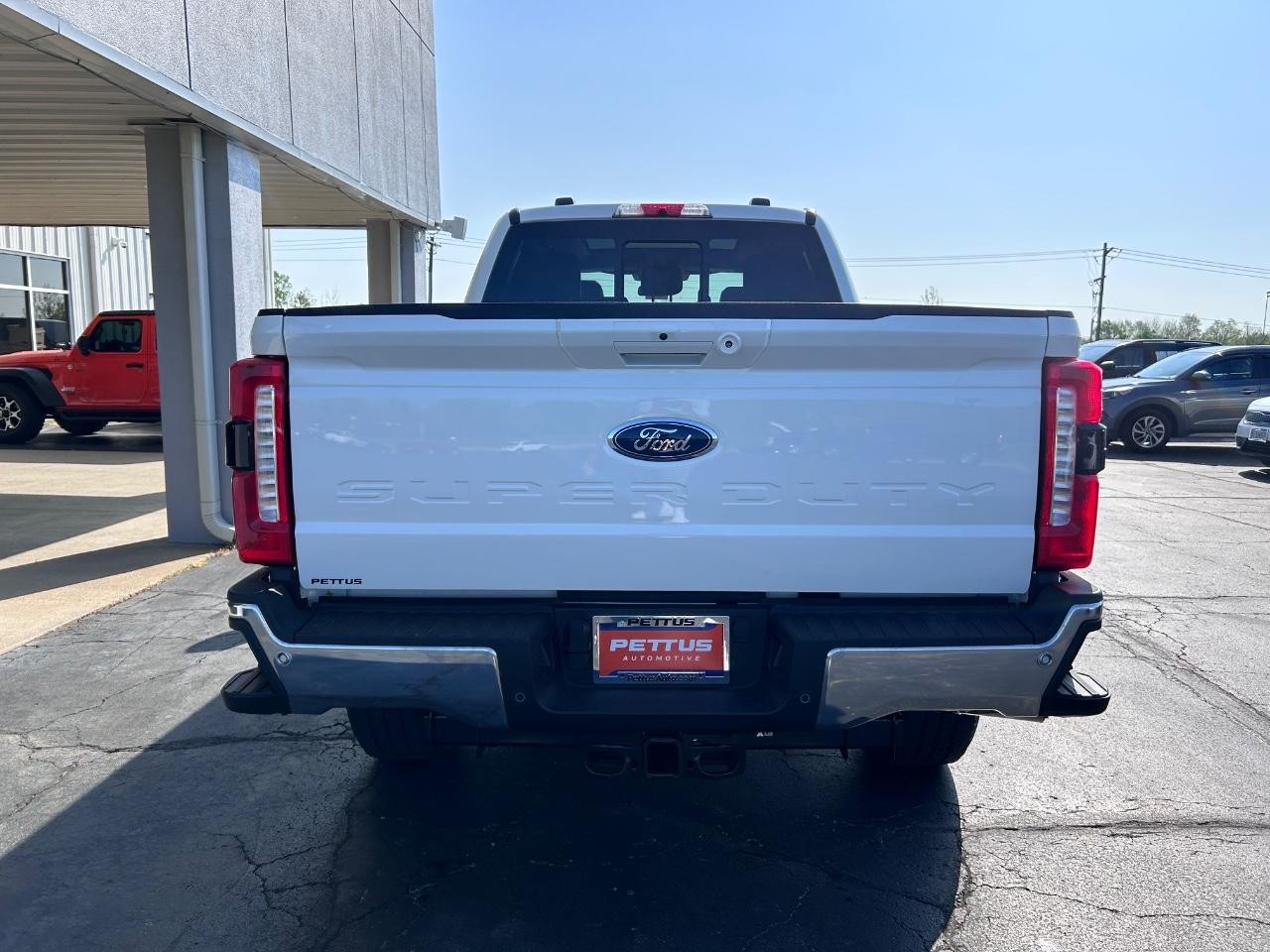 2025 Star White Metallic Tri-Coat Ford Super Duty F-250 SRW 4X4 Truck