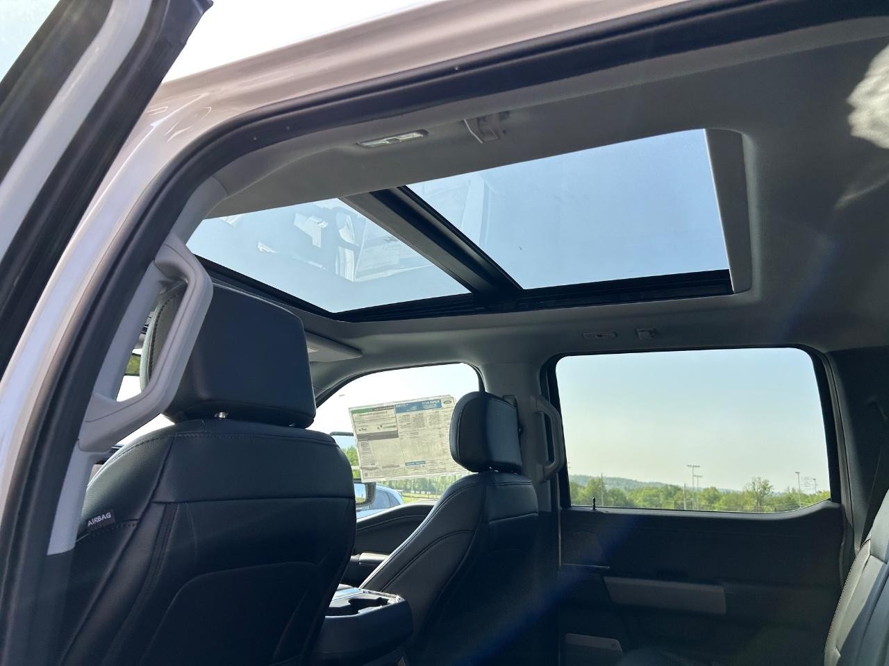 2025 Star White Metallic Tri-Coat Ford Super Duty F-250 SRW 4X4 Truck