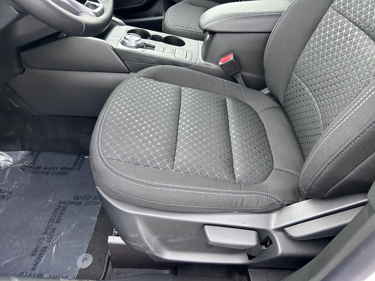 2025 Oxford White Ford Escape Active FWD SUV