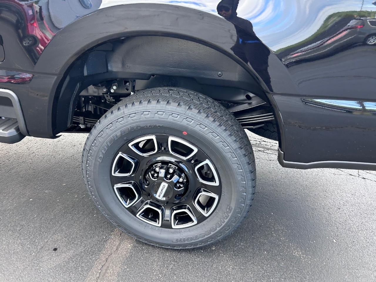 2025 Agate Black Metallic Ford Super Duty F-250 SRW Platinum 703A 4X4 Truck