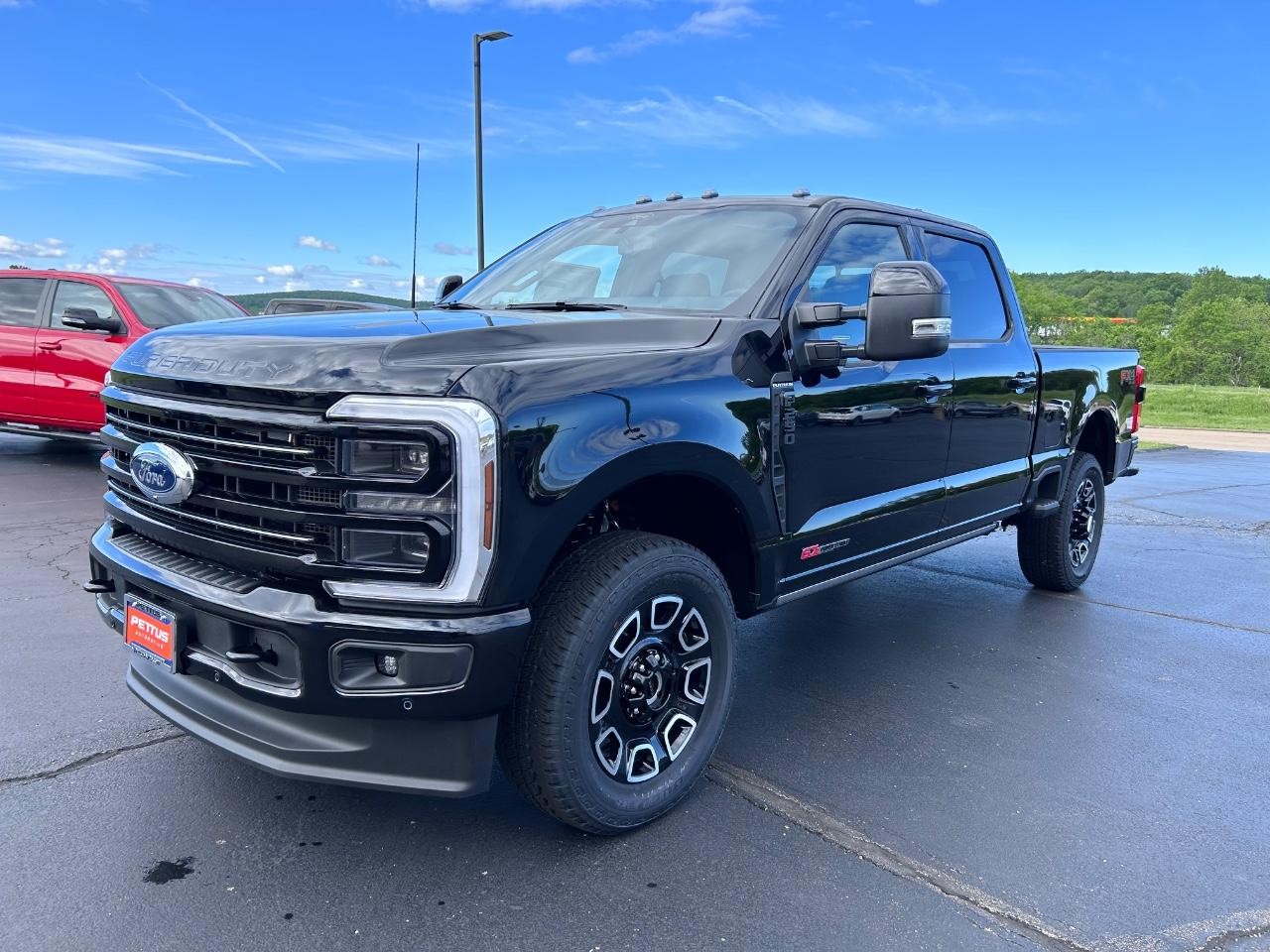 2025 Agate Black Metallic Ford Super Duty F-250 SRW Platinum 703A 4X4 Truck