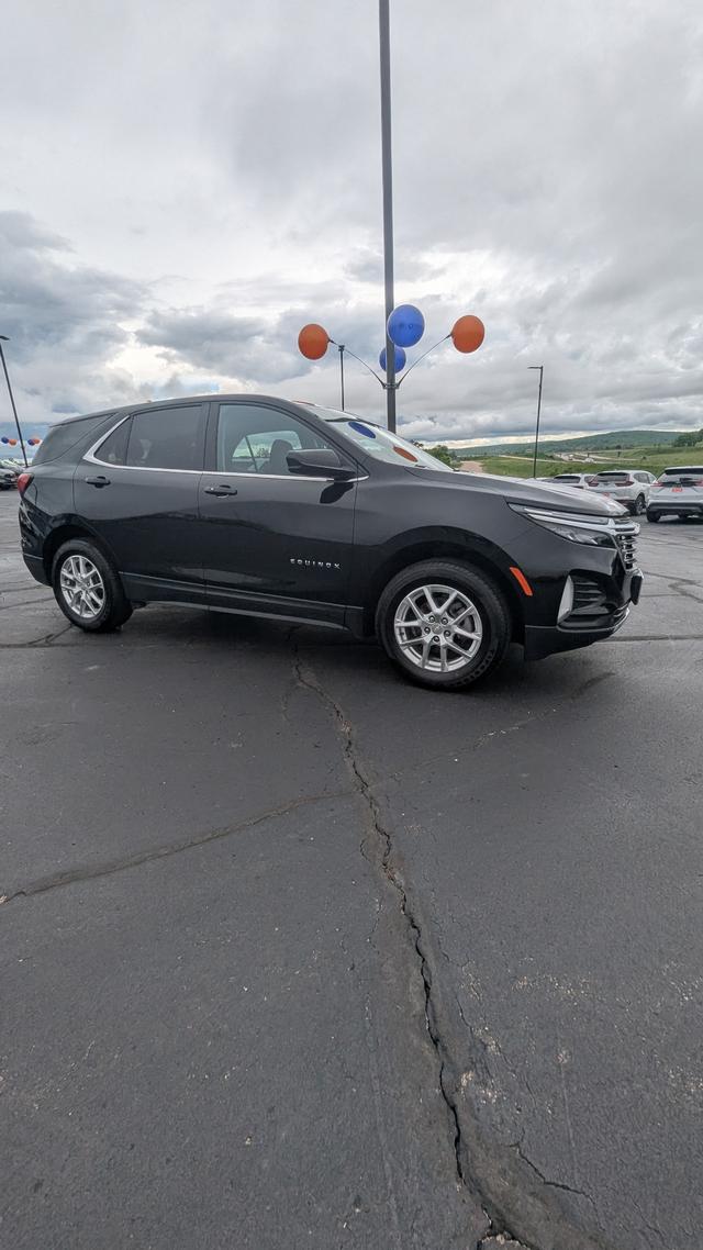 2023 GRAY Chevrolet Equinox LT SUV