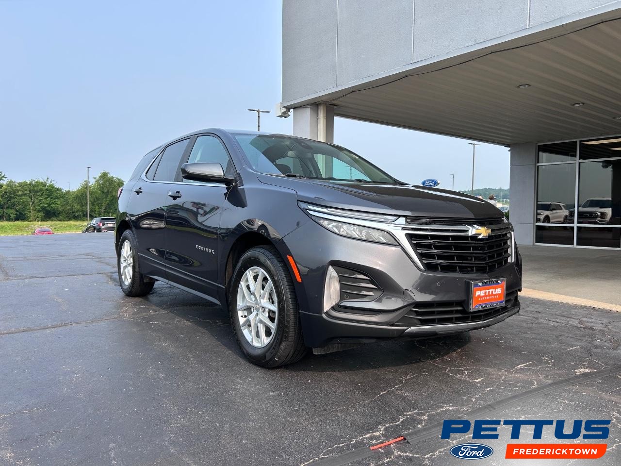 2022 Iron Gray Metallic Chevrolet Equinox LT SUV