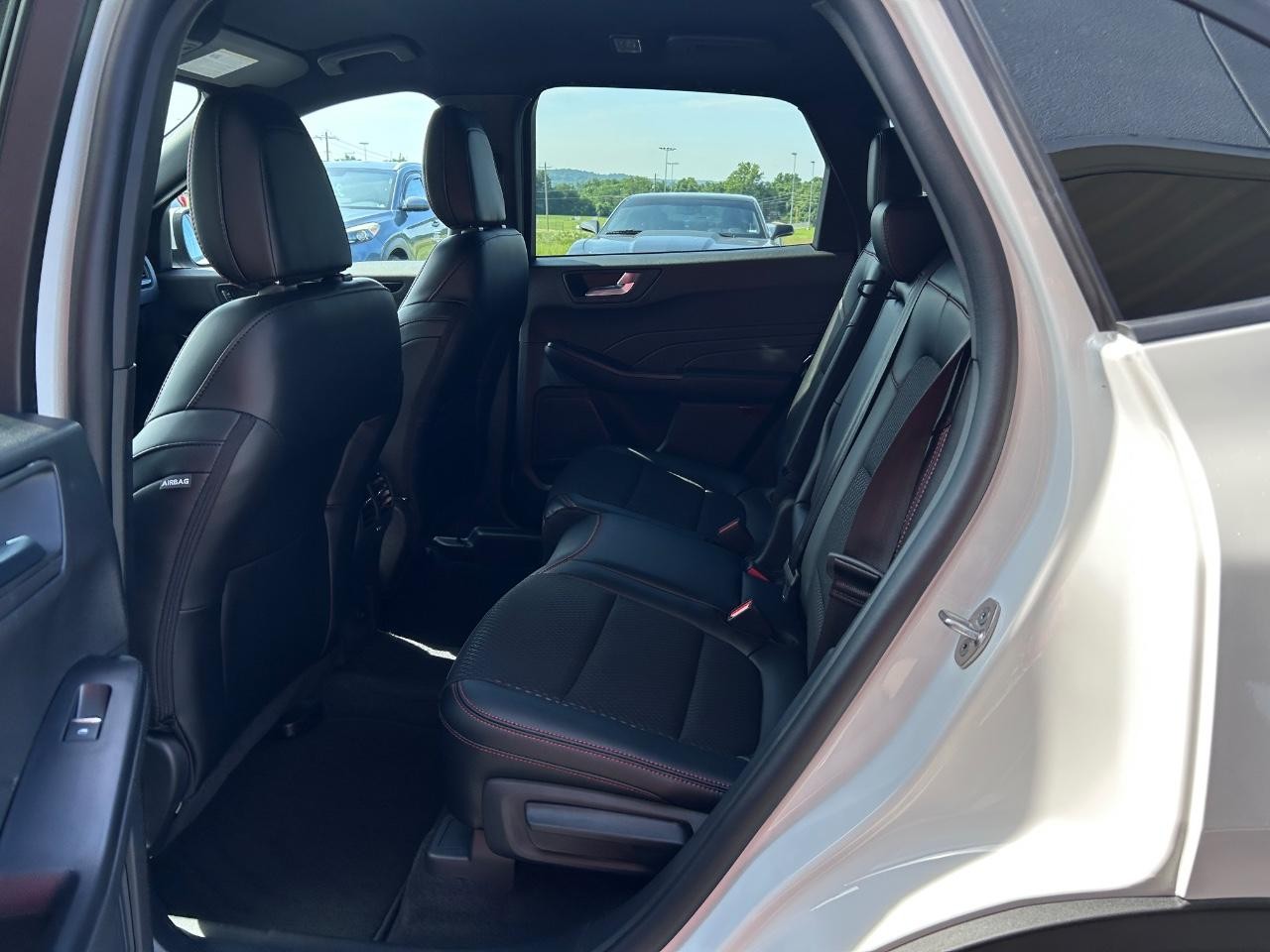 2025 Star White Metallic Tri-Coat Ford Escape ST-Line Select AWD SUV