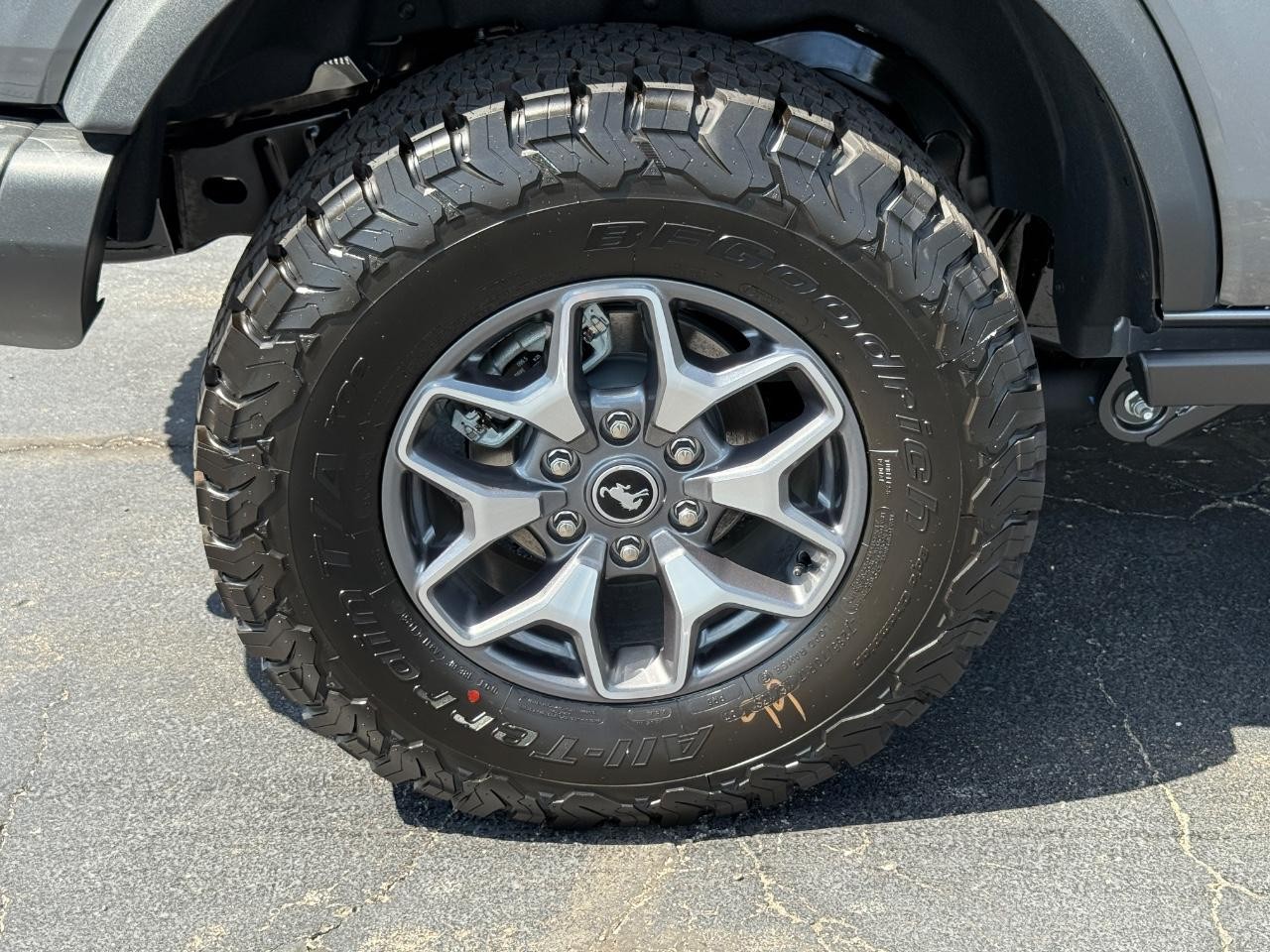 2025 Ford Bronco Badlands photo 4