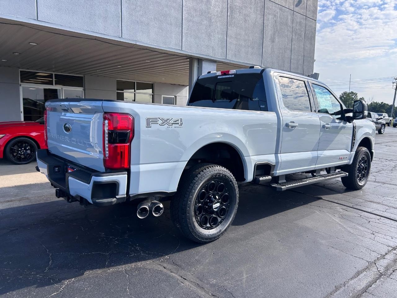 2025 Avalanche Ford Super Duty F-250 SRW Lariat 4X4 Truck