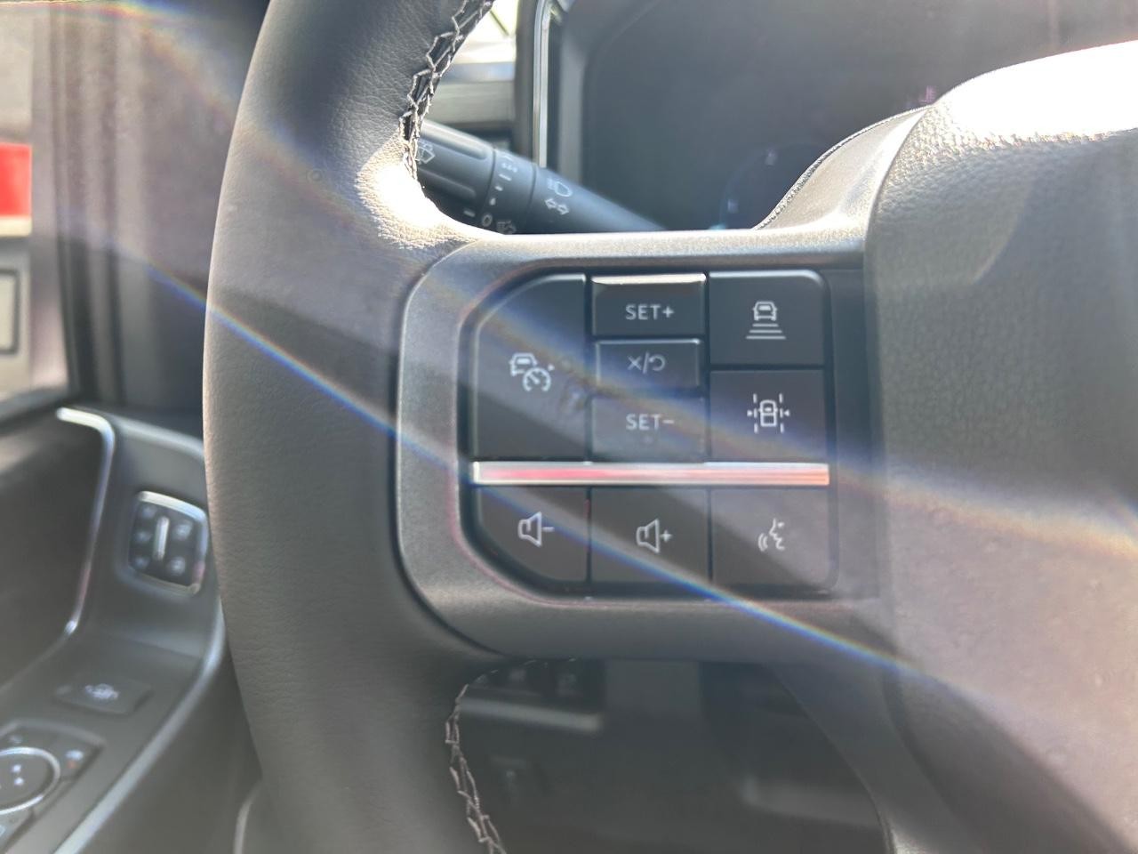 2025 Avalanche Ford Super Duty F-250 SRW Lariat 4X4 Truck