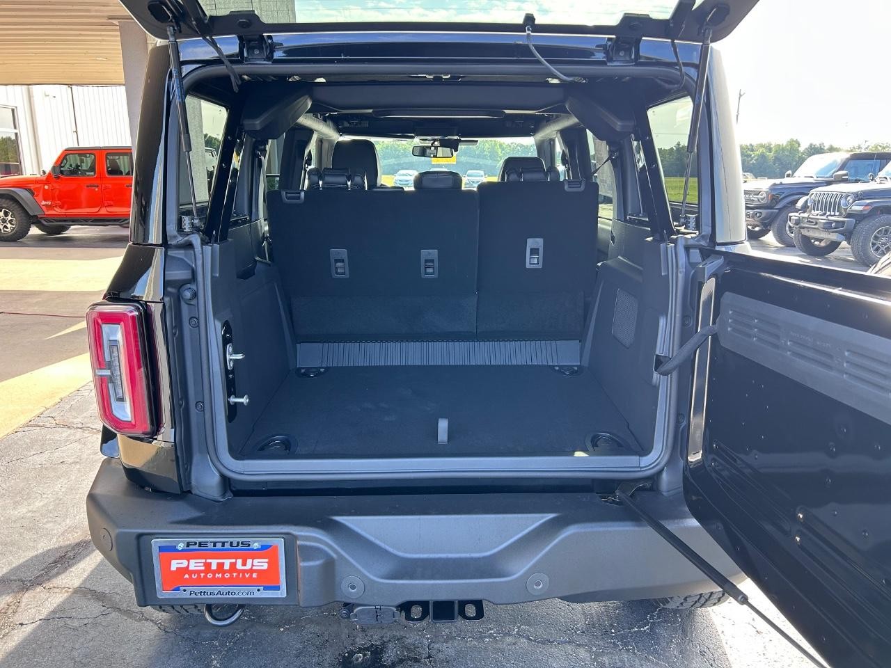 2025 Shadow Black Ford Bronco Outer Banks 4X4 SUV