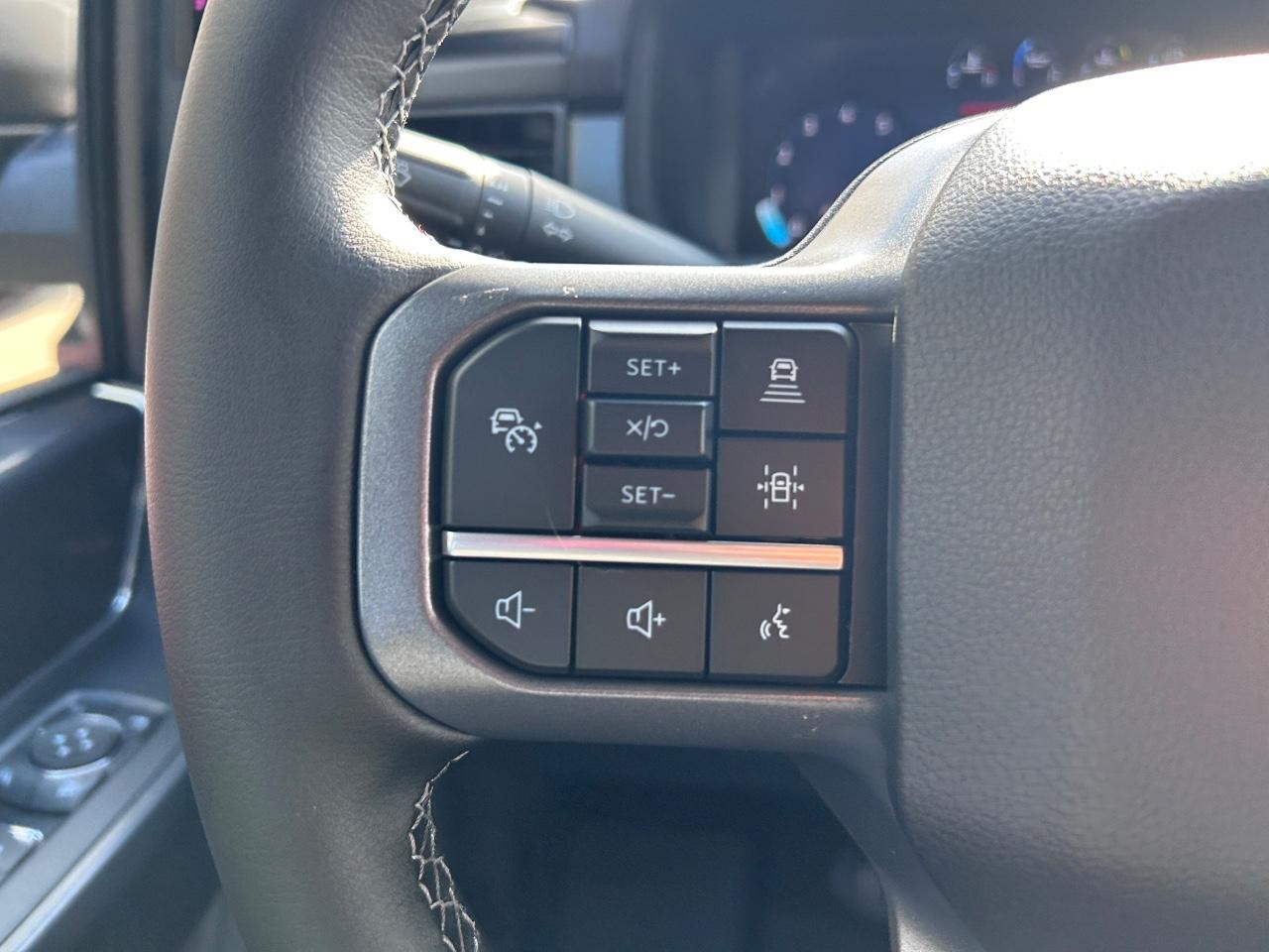 2025 Carbonized Gray Metallic Ford F-150 Lariat 4X4 Truck