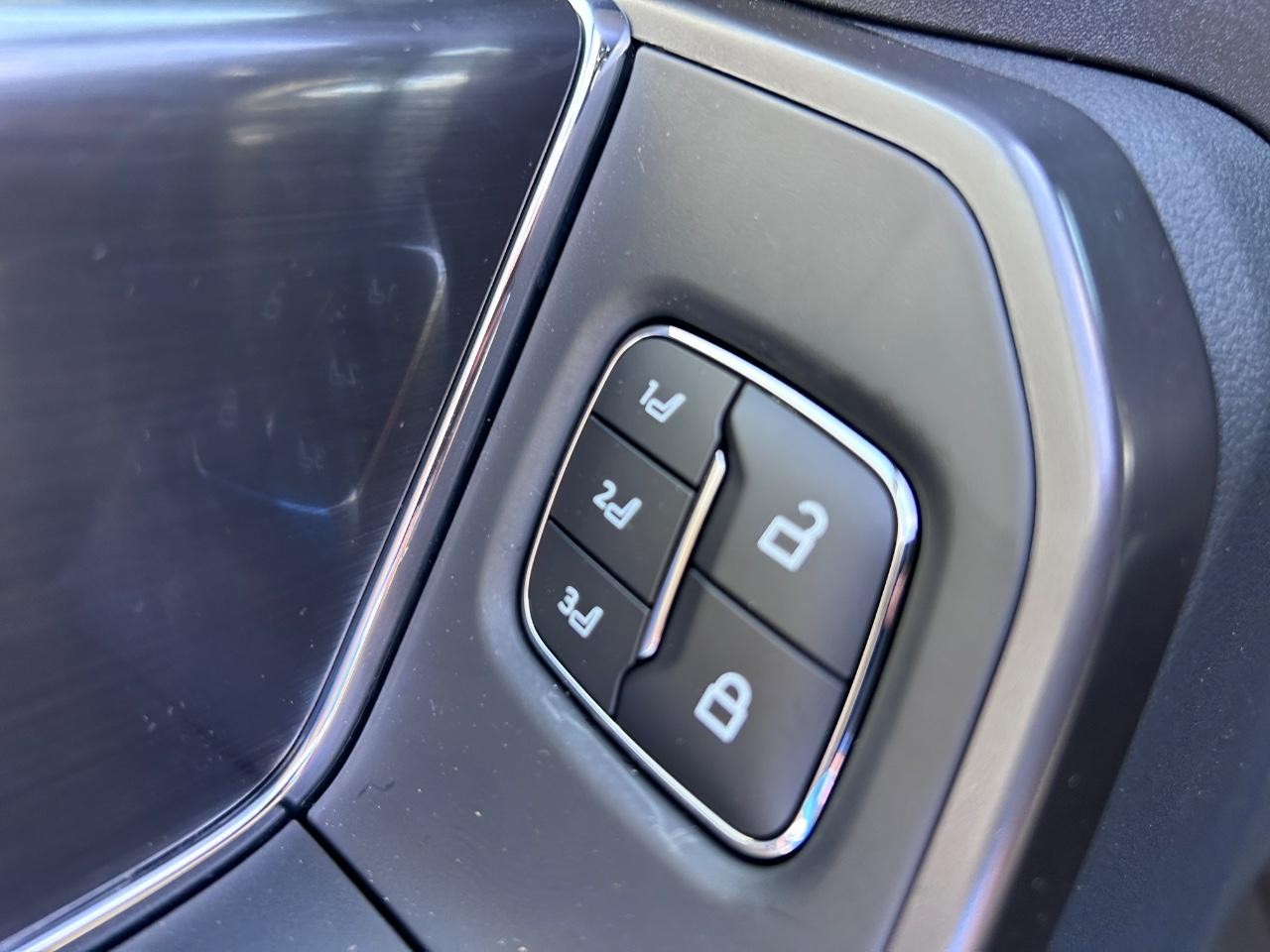 2025 Carbonized Gray Metallic Ford F-150 Lariat 4X4 Truck