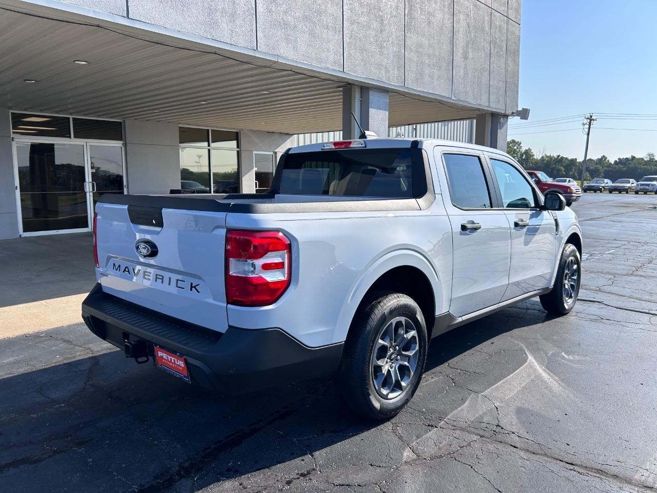 2025 Ford Maverick XLT photo 2