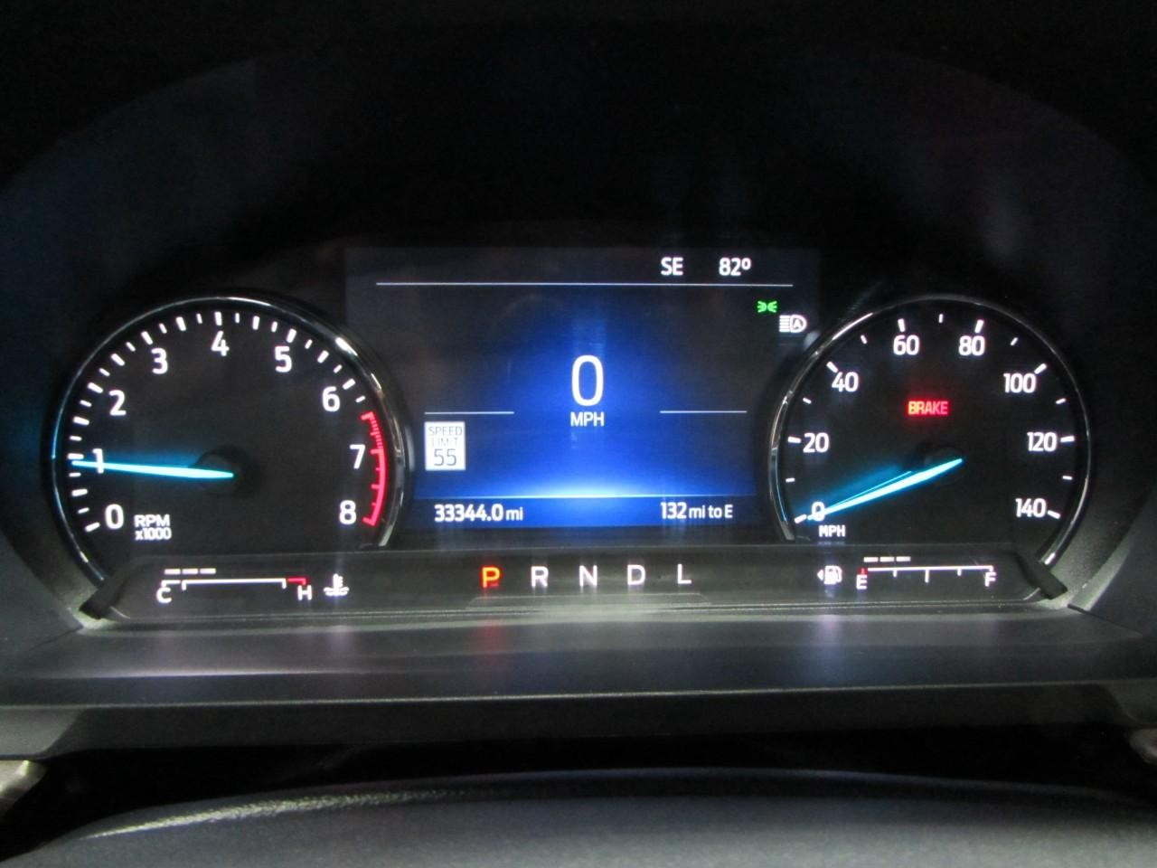 Ford Explorer Vehicle Full-screen Gallery Image 28