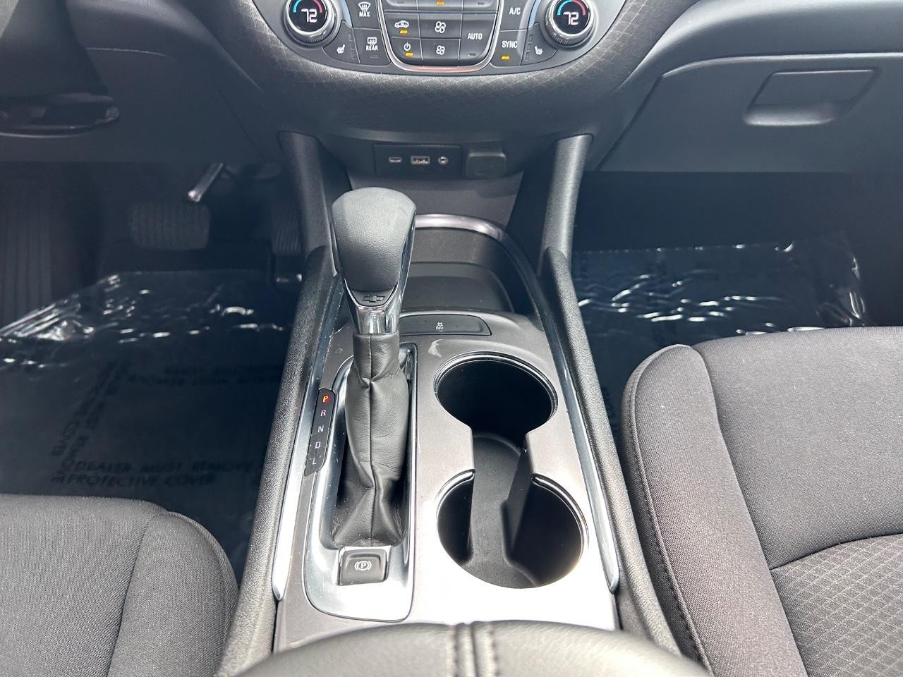 Chevrolet Malibu Vehicle Full-screen Gallery Image 16