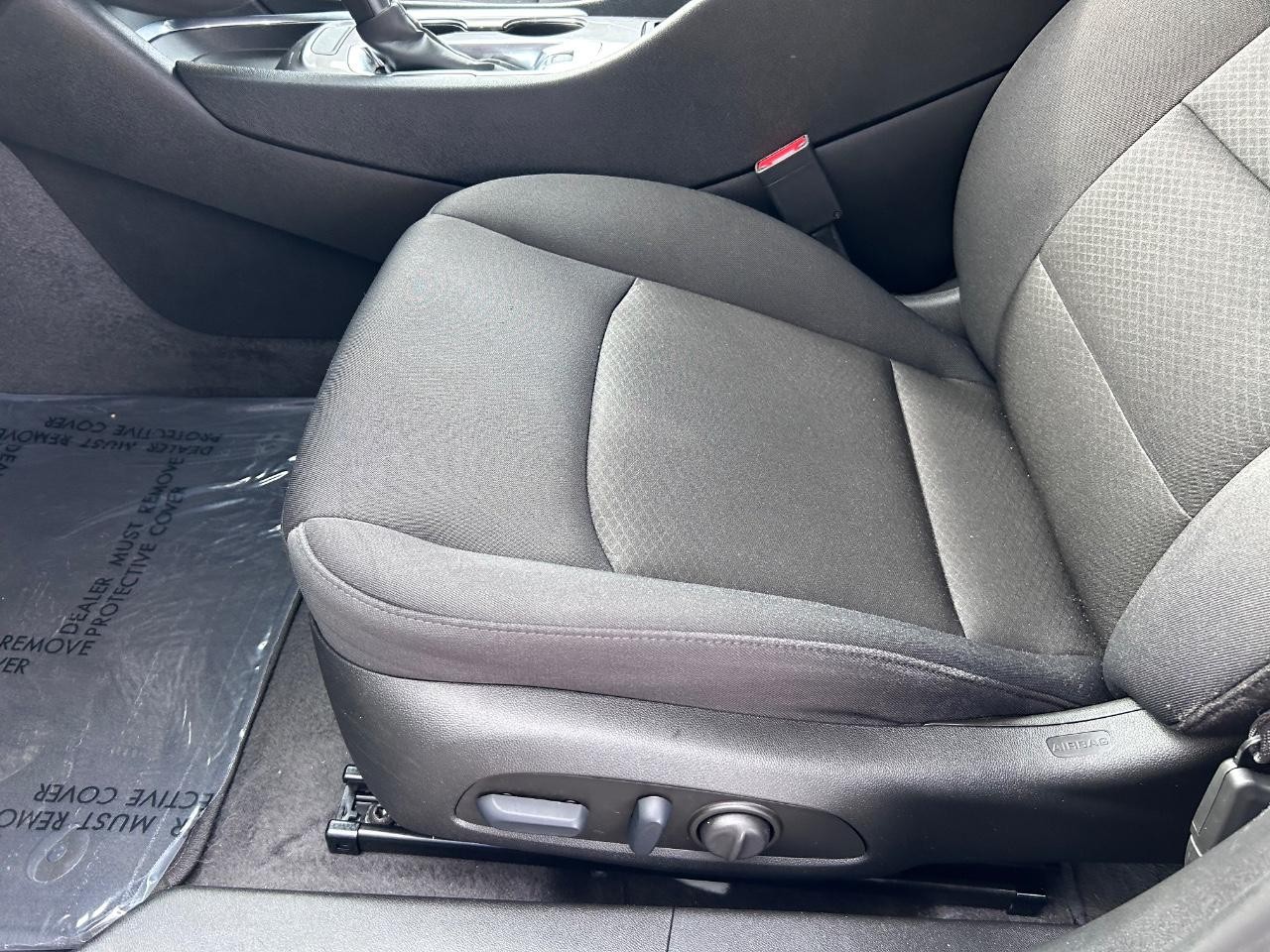 Chevrolet Malibu Vehicle Full-screen Gallery Image 19