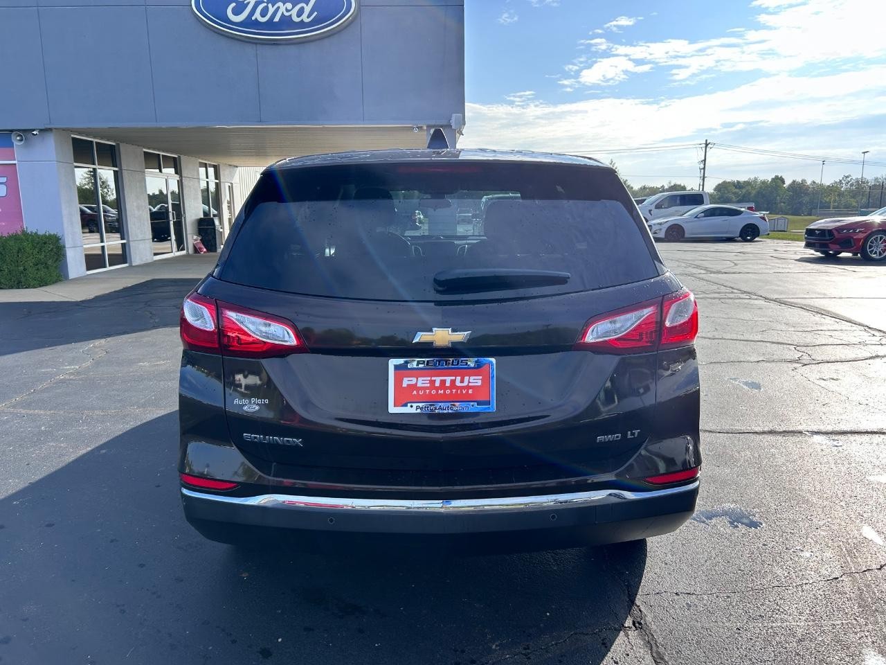 Chevrolet Equinox Vehicle Full-screen Gallery Image 04