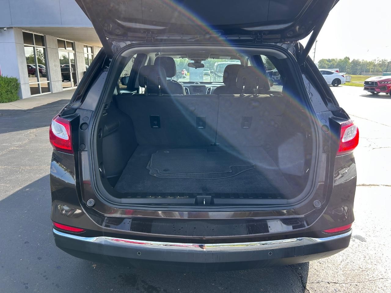 Chevrolet Equinox Vehicle Full-screen Gallery Image 06