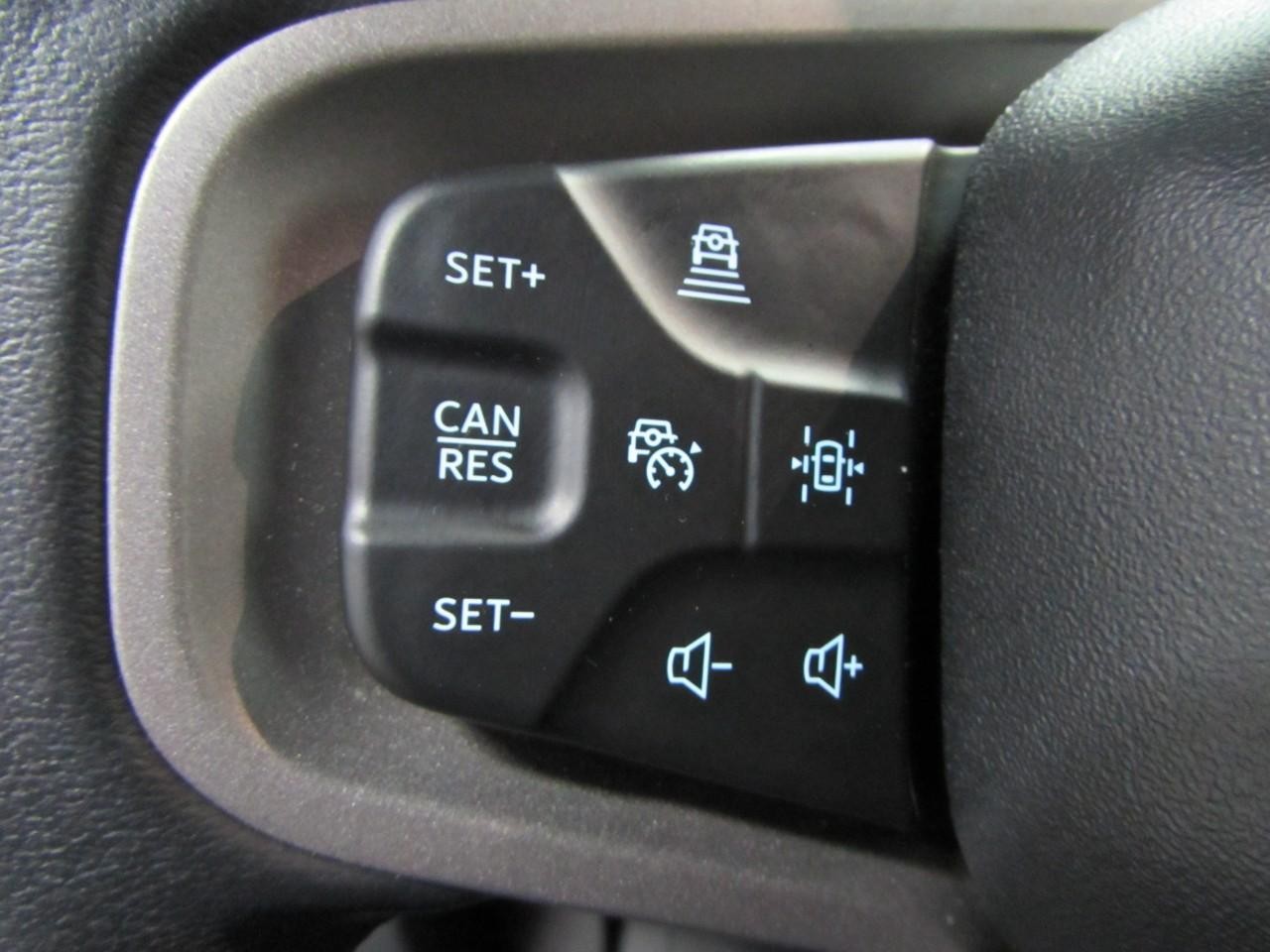 Ford Bronco Vehicle Full-screen Gallery Image 22