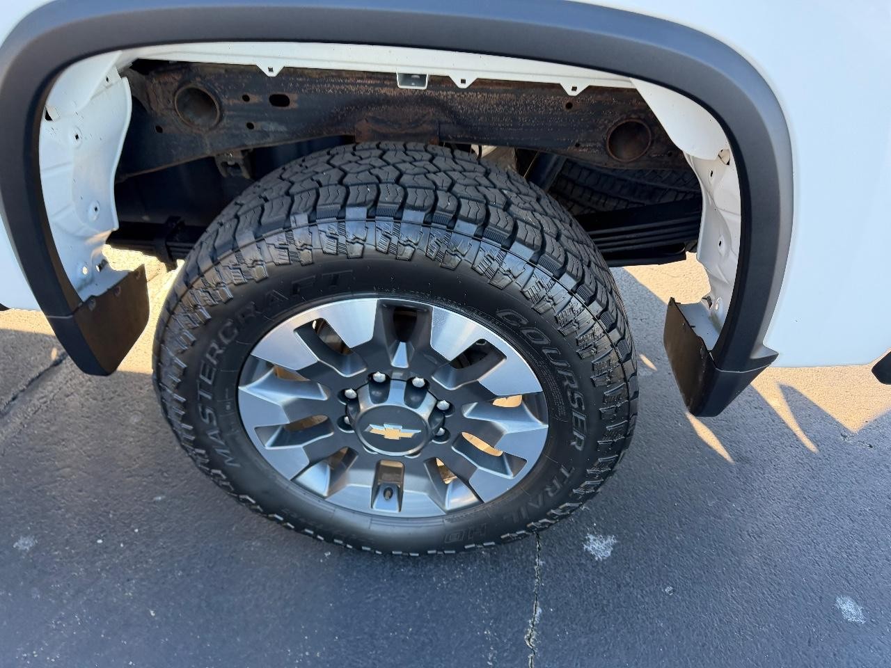 Chevrolet Silverado 2500HD Vehicle Full-screen Gallery Image 07