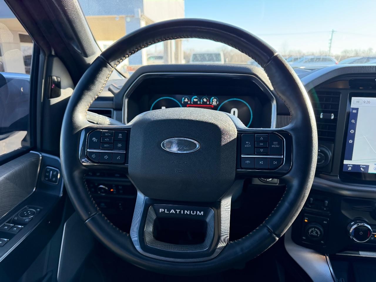 Ford F-150 Vehicle Full-screen Gallery Image 11