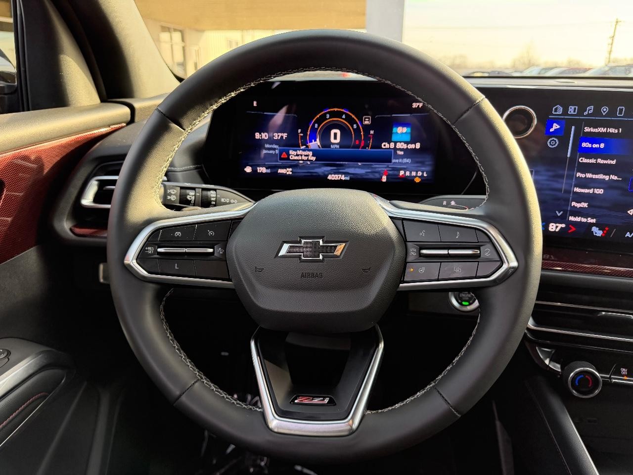 Chevrolet Traverse Vehicle Full-screen Gallery Image 14