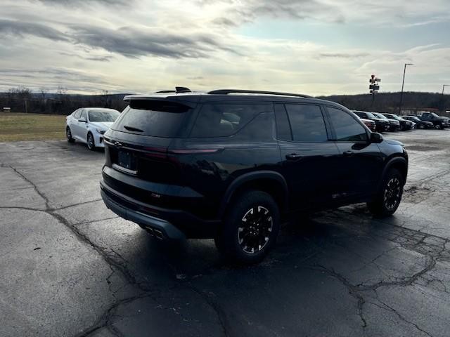 Chevrolet Traverse Vehicle Full-screen Gallery Image 04