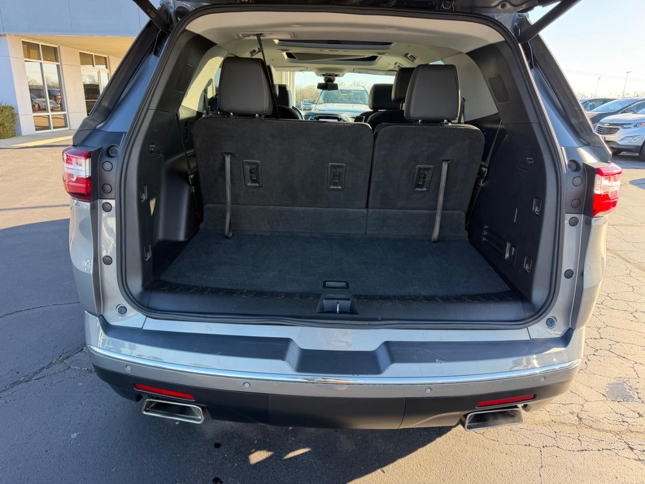 Chevrolet Traverse Vehicle Full-screen Gallery Image 05