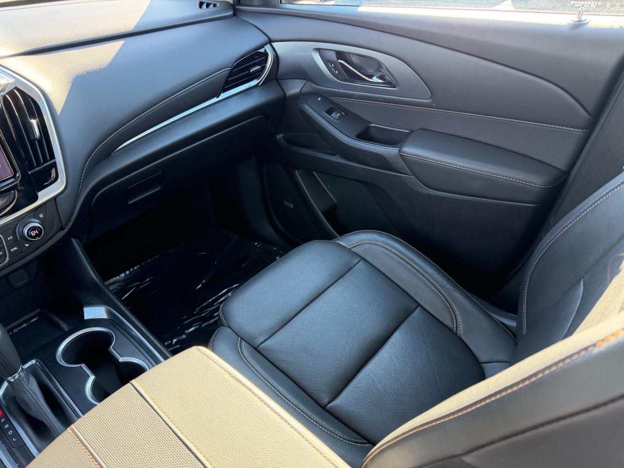 Chevrolet Traverse Vehicle Full-screen Gallery Image 21