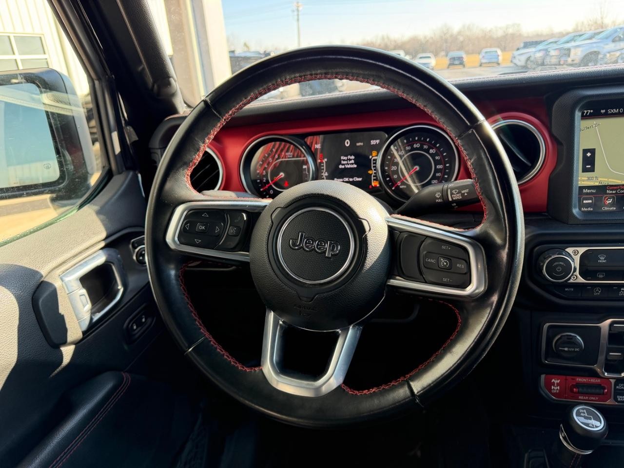Jeep Gladiator Vehicle Full-screen Gallery Image 11