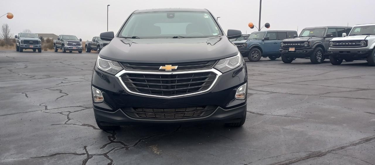 Chevrolet Equinox Vehicle Full-screen Gallery Image 02