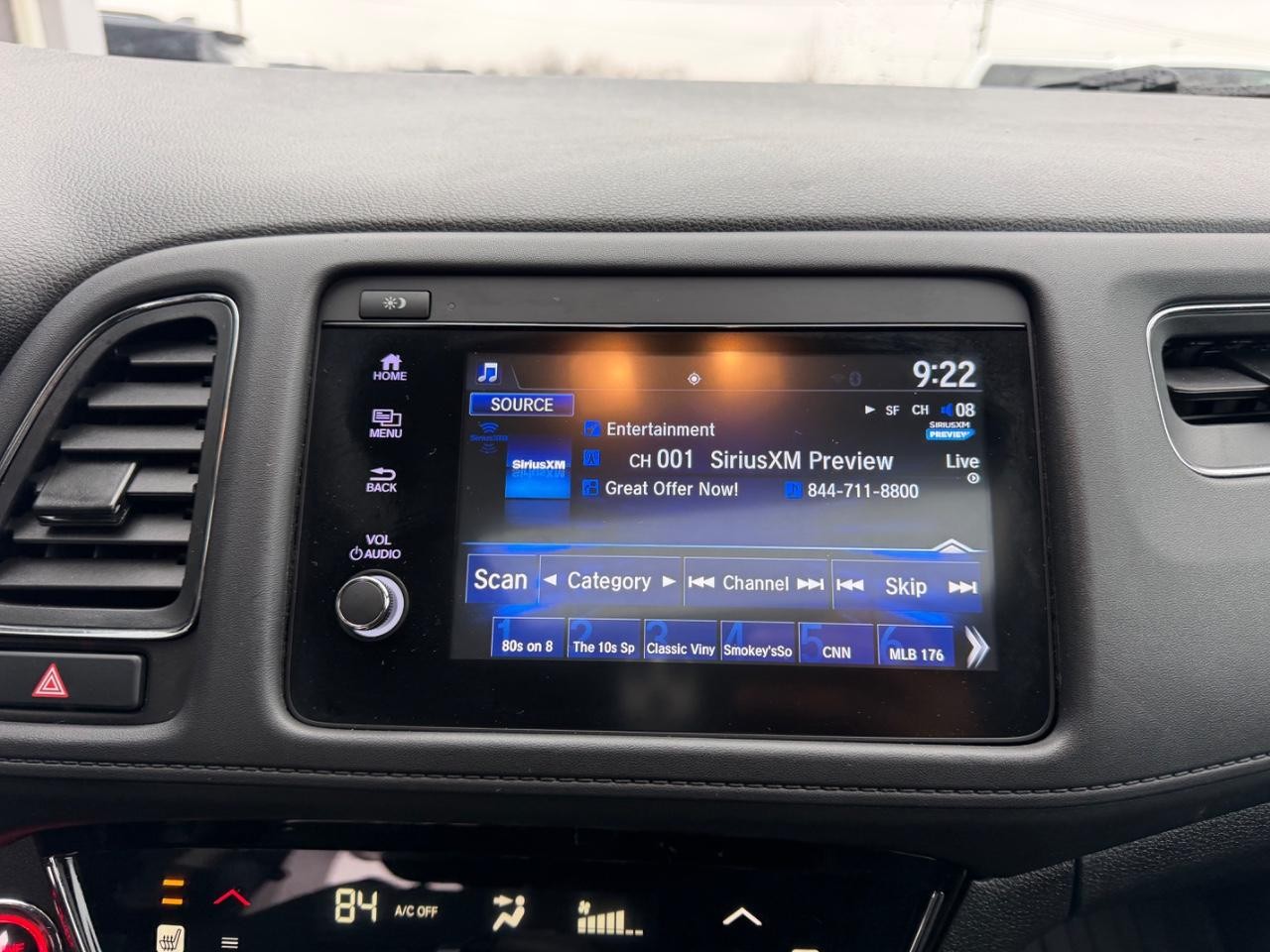 Honda HR-V Vehicle Full-screen Gallery Image 15
