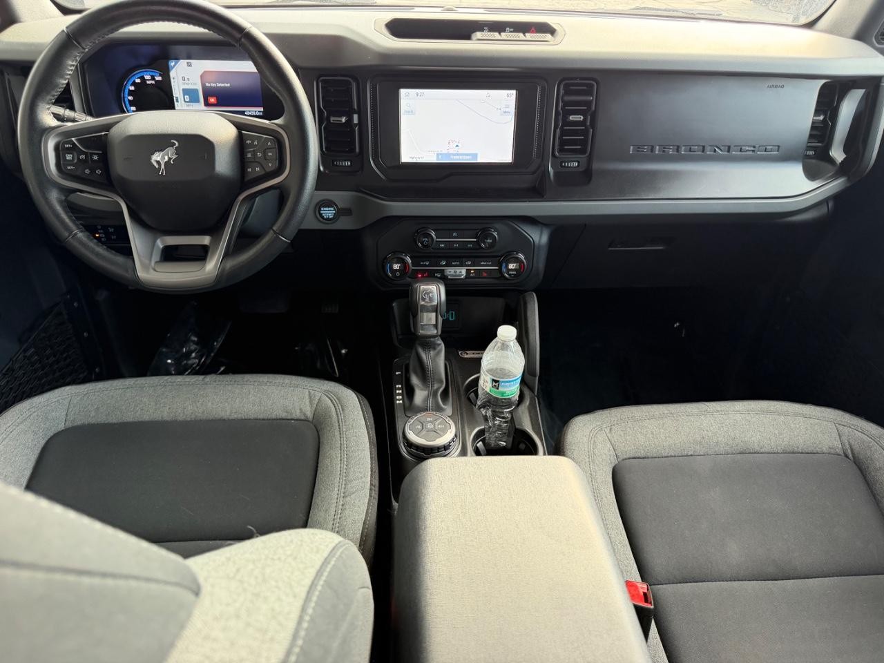 Ford Bronco Vehicle Full-screen Gallery Image 10