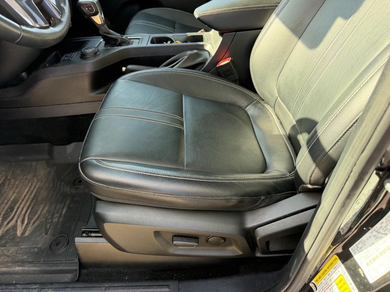 Ford Ranger Vehicle Full-screen Gallery Image 19
