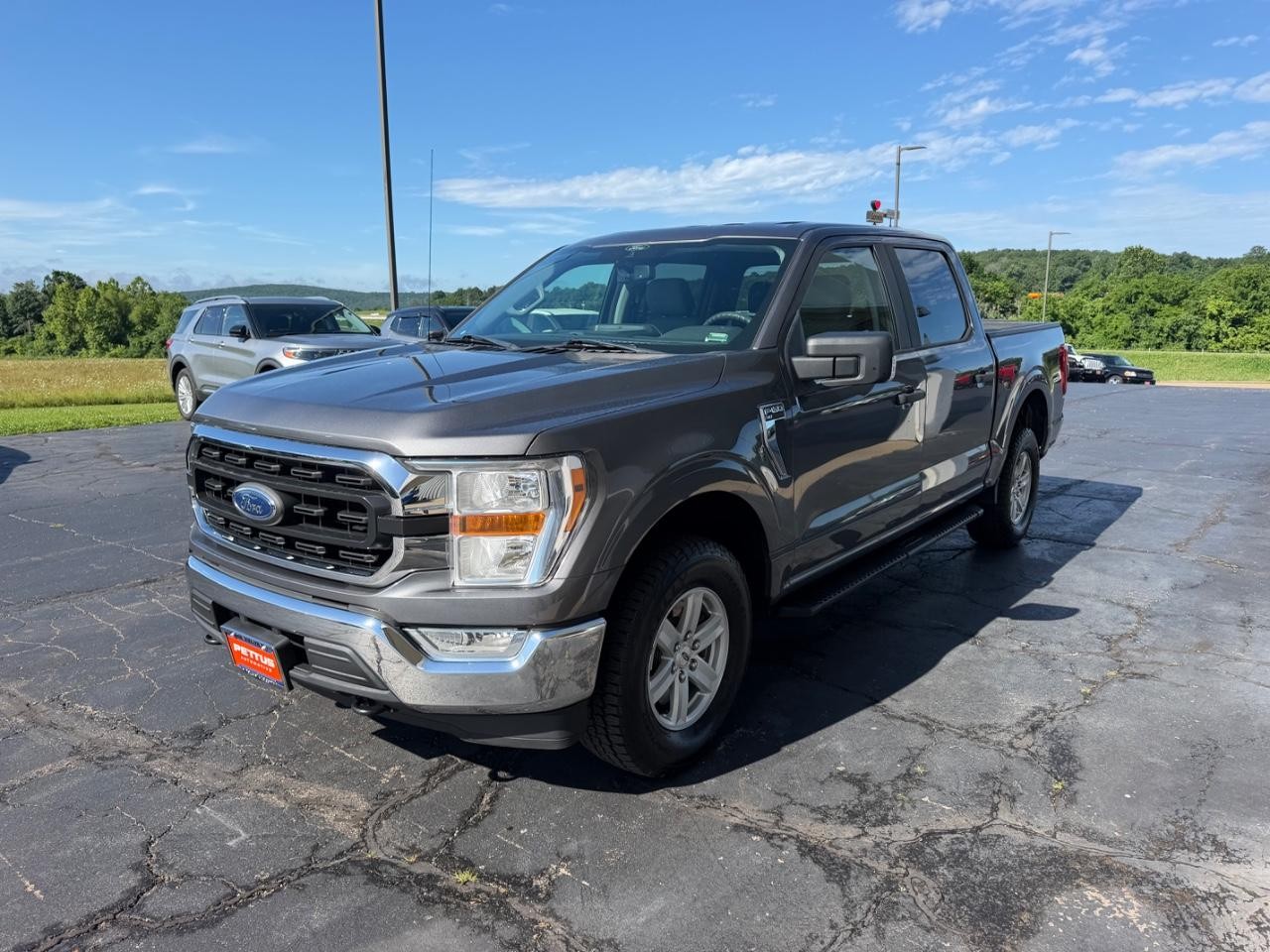 Ford F-150 Vehicle Full-screen Gallery Image 07