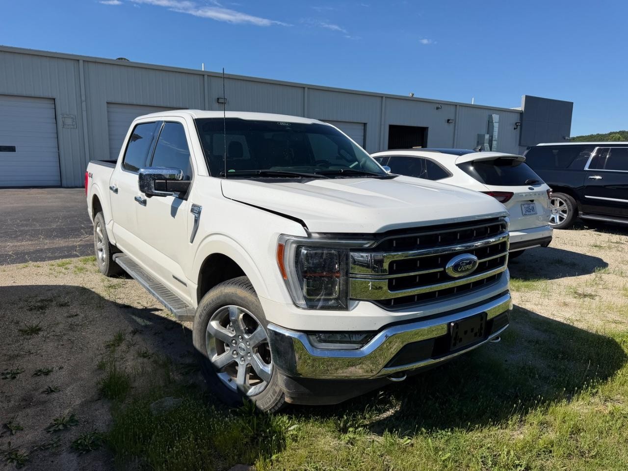 Ford F-150 Vehicle Full-screen Gallery Image 02