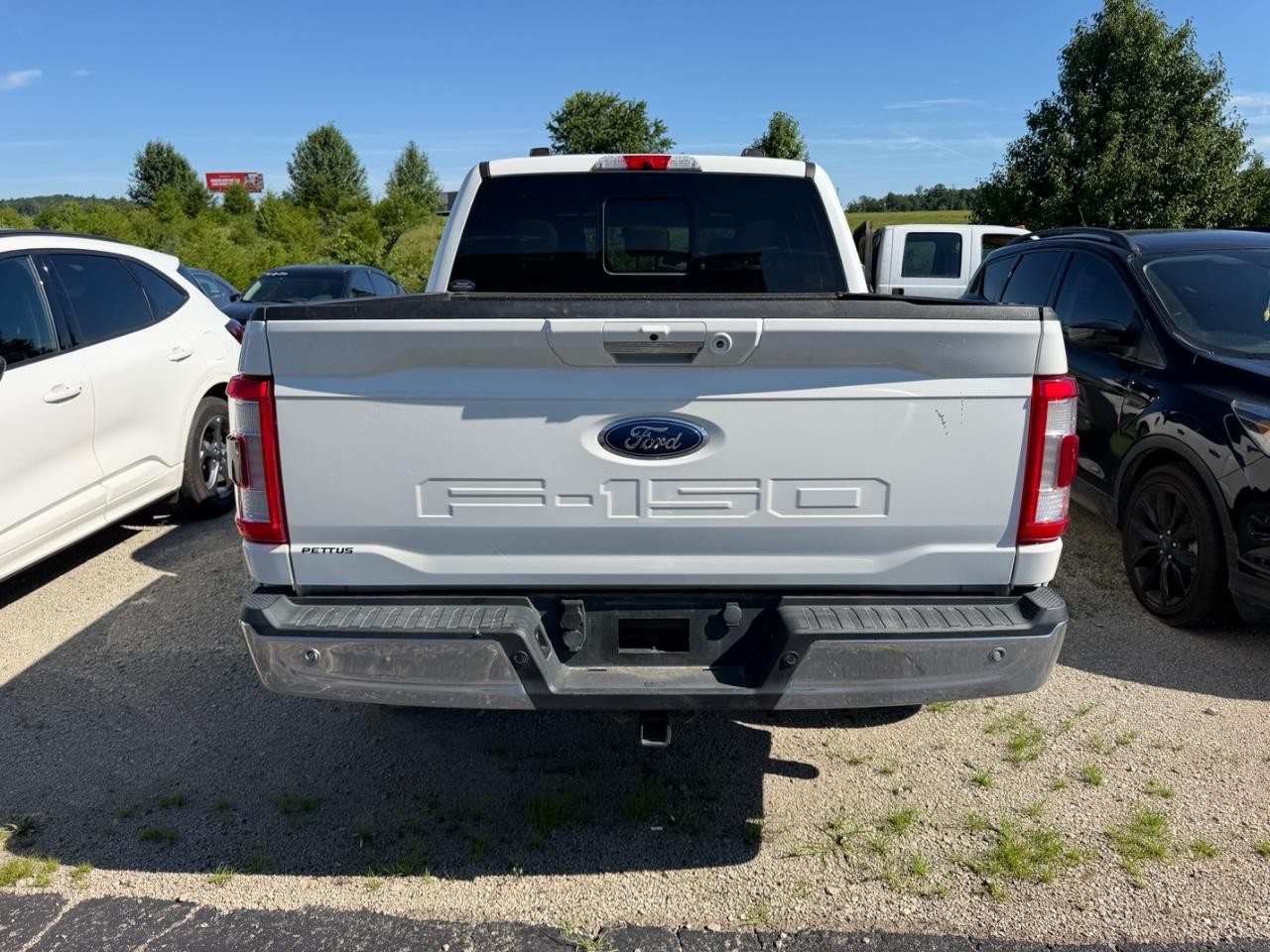 Ford F-150 Vehicle Full-screen Gallery Image 03